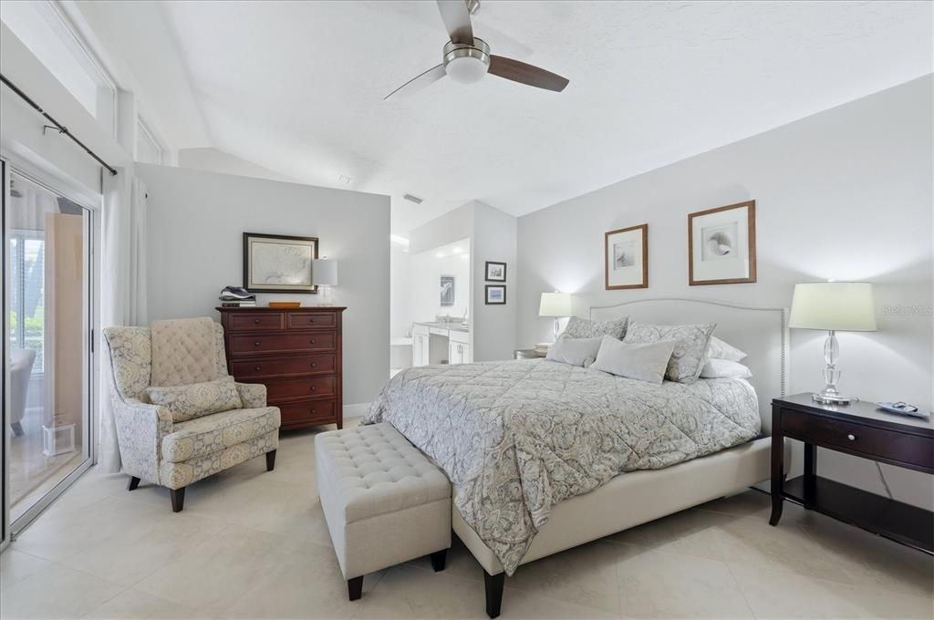 Activo con contrato: $488,000 (3 camas, 2 baños, 1963 Pies cuadrados)