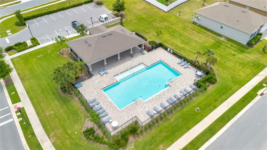En Venta: $448,000 (4 camas, 2 baños, 2505 Pies cuadrados)