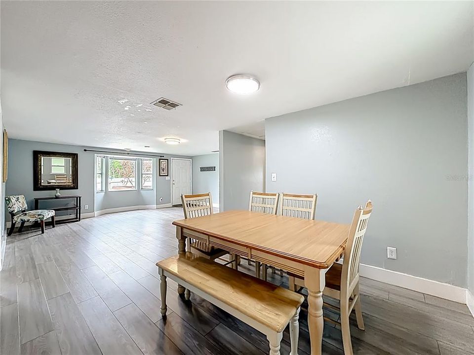 En Venta: $304,900 (3 camas, 1 baños, 1416 Pies cuadrados)