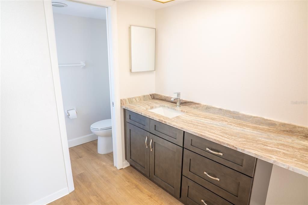 For Sale: $739,500 (2 beds, 2 baths, 1120 Square Feet)
