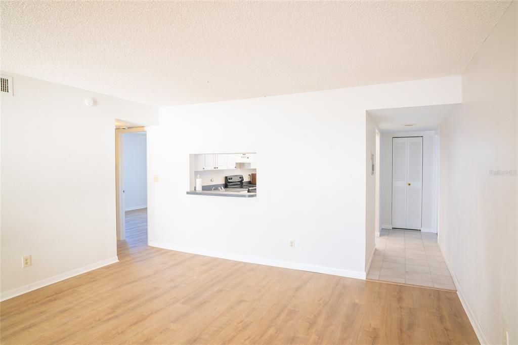 For Sale: $739,500 (2 beds, 2 baths, 1120 Square Feet)