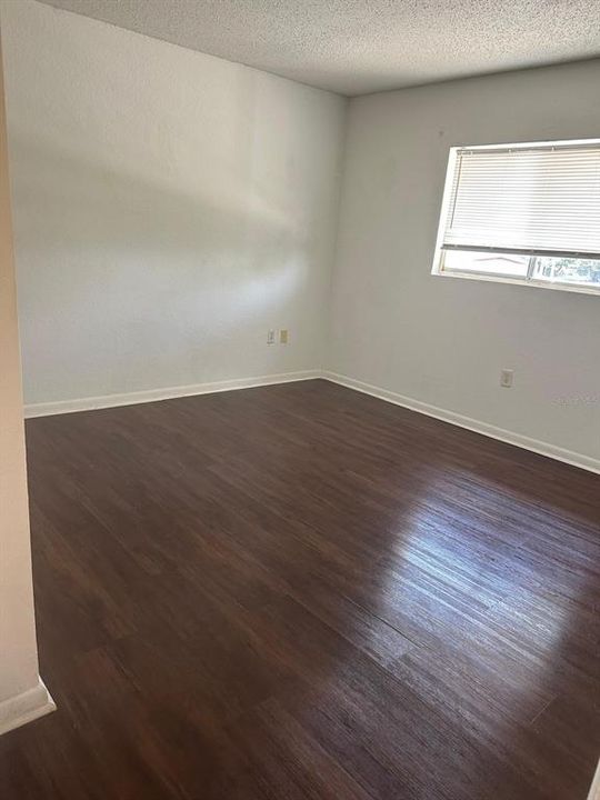 En Renta: $1,350 (2 camas, 2 baños, 700 Pies cuadrados)