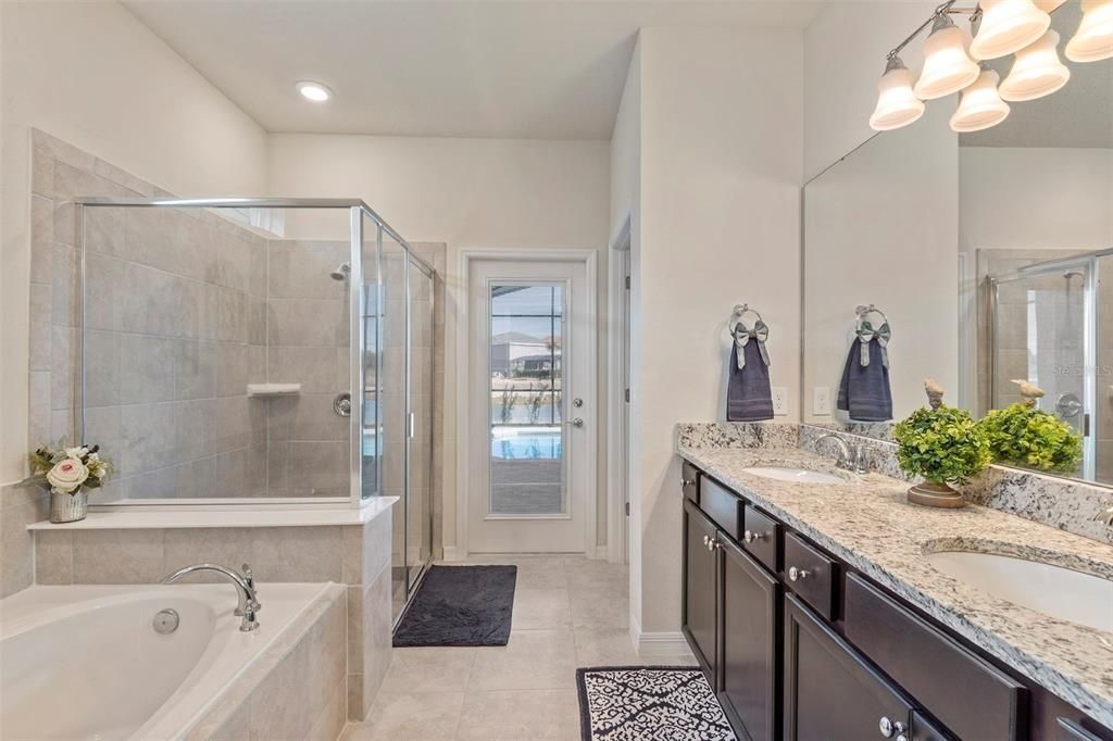 For Rent: $3,800 (7 beds, 5 baths, 3154 Square Feet)