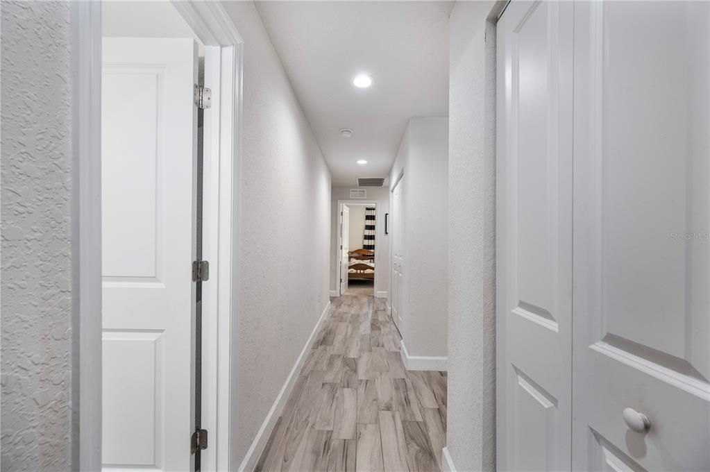 На продажу: $439,900 (4 спален, 2 ванн, 2370 Квадратных фут)