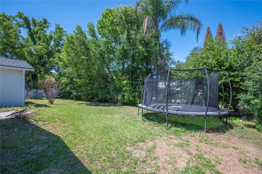 На продажу: $439,900 (4 спален, 2 ванн, 2370 Квадратных фут)