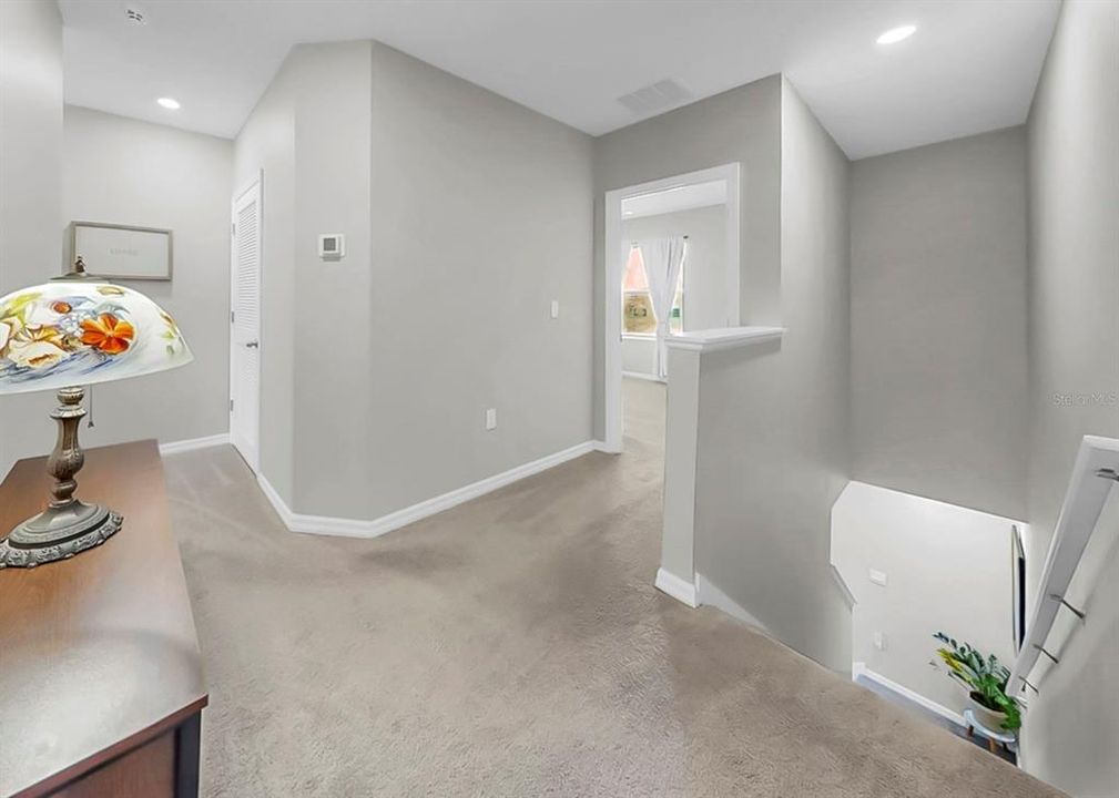 Activo con contrato: $285,000 (3 camas, 2 baños, 1702 Pies cuadrados)