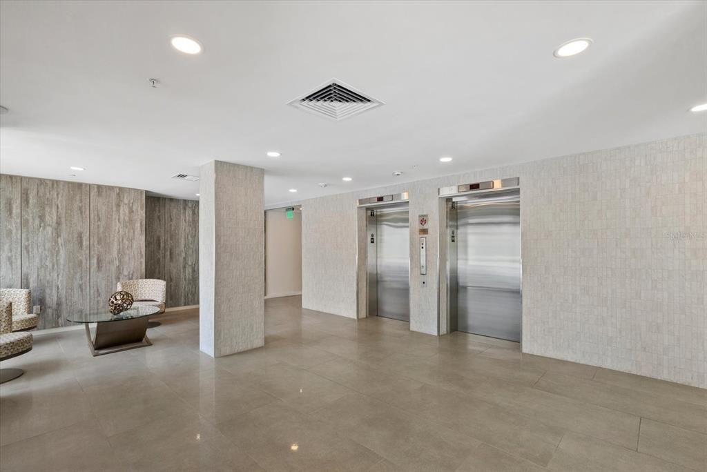 En Venta: $399,000 (1 camas, 1 baños, 820 Pies cuadrados)