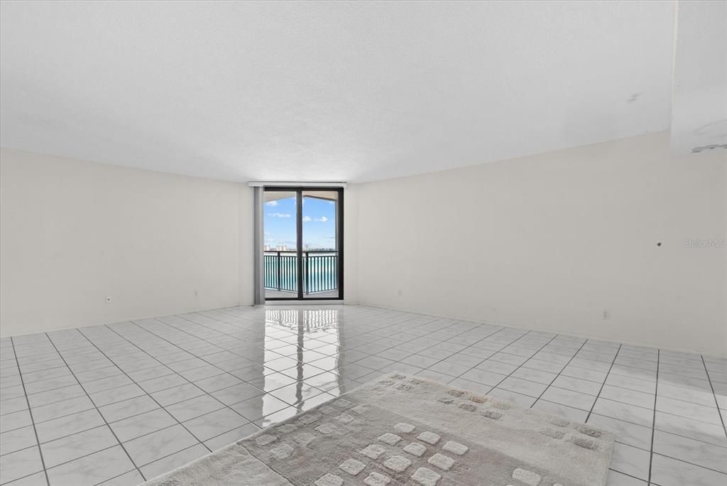 En Venta: $399,000 (1 camas, 1 baños, 820 Pies cuadrados)