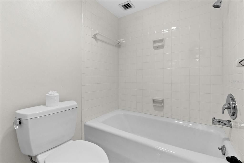 En Venta: $399,000 (1 camas, 1 baños, 820 Pies cuadrados)