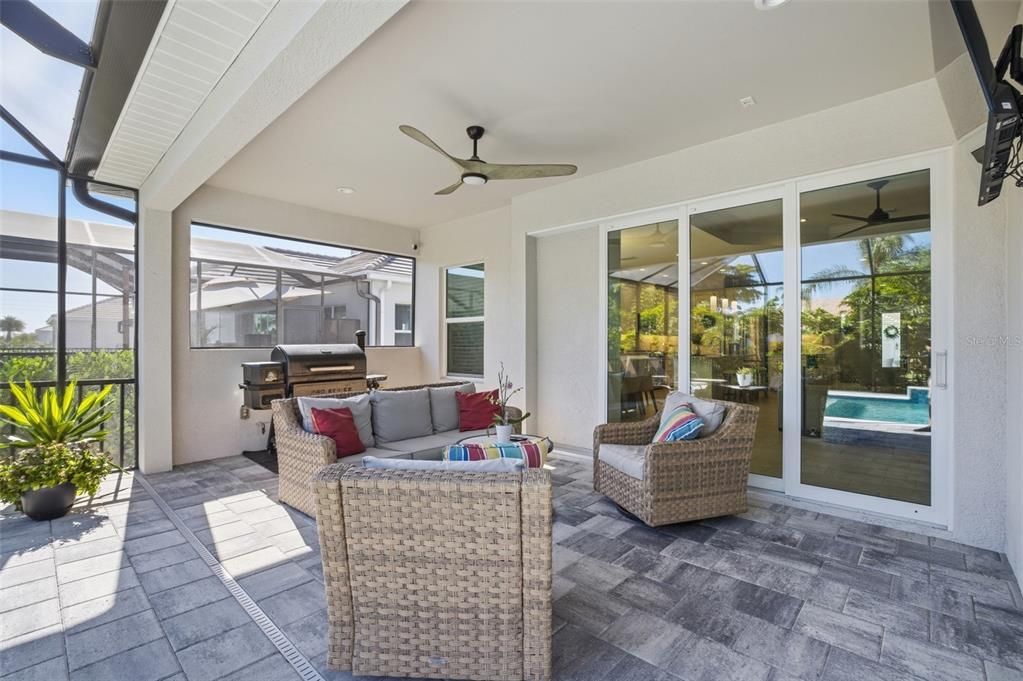 For Sale: $675,000 (4 beds, 3 baths, 2332 Square Feet)