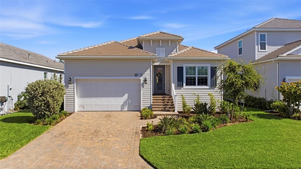 For Sale: $675,000 (4 beds, 3 baths, 2332 Square Feet)