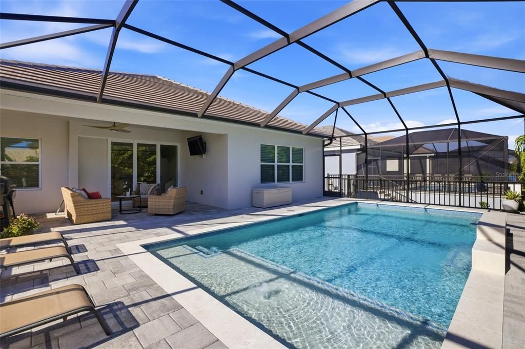 For Sale: $675,000 (4 beds, 3 baths, 2332 Square Feet)