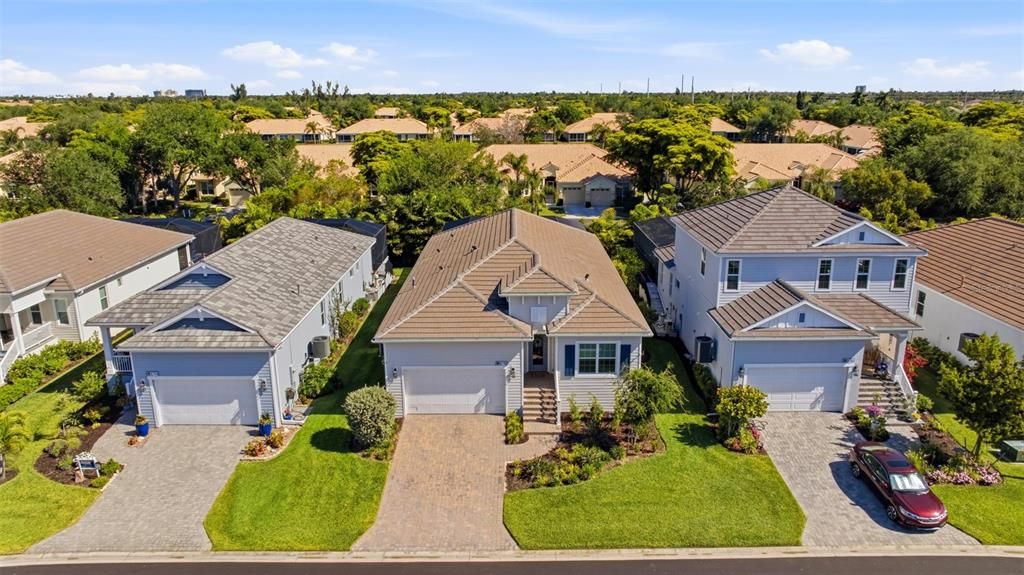 For Sale: $675,000 (4 beds, 3 baths, 2332 Square Feet)