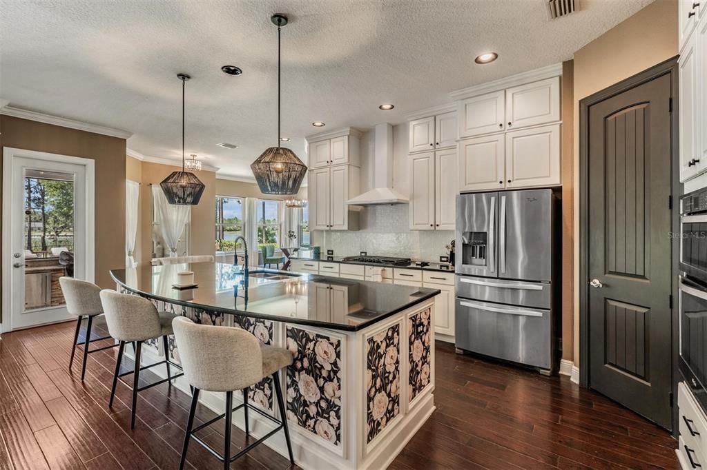 For Sale: $2,149,900 (5 beds, 3 baths, 4287 Square Feet)
