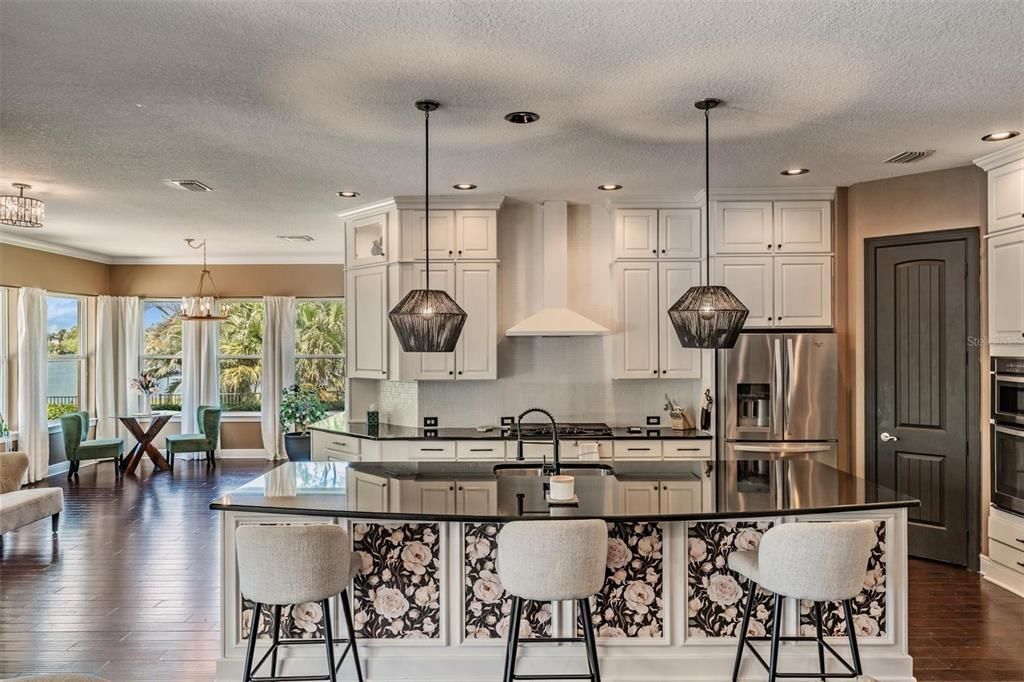 For Sale: $2,149,900 (5 beds, 3 baths, 4287 Square Feet)