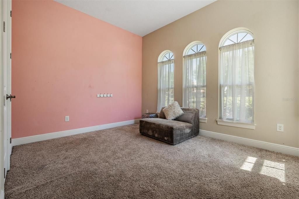 For Sale: $2,149,900 (5 beds, 3 baths, 4287 Square Feet)