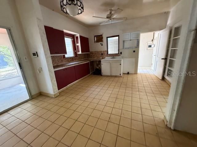 Active With Contract: $130,000 (4 beds, 3 baths, 2025 Square Feet)
