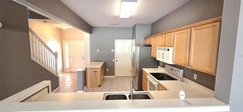 For Sale: $225,775 (3 beds, 2 baths, 1718 Square Feet)