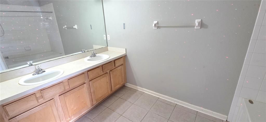 For Sale: $225,775 (3 beds, 2 baths, 1718 Square Feet)
