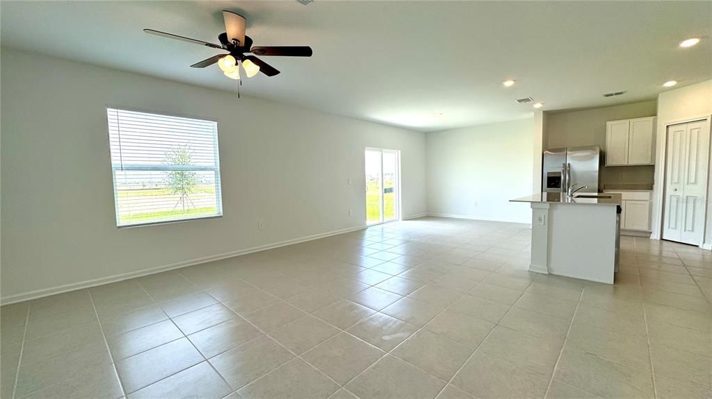For Sale: $295,000 (4 beds, 2 baths, 1874 Square Feet)