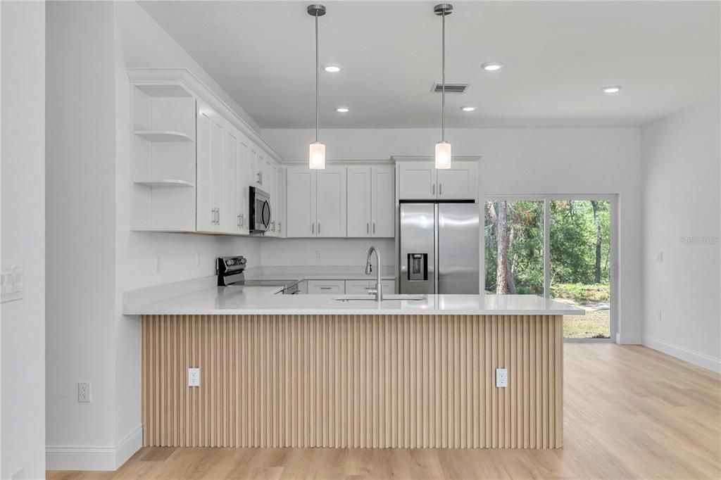 En Venta: $254,900 (3 camas, 2 baños, 1427 Pies cuadrados)