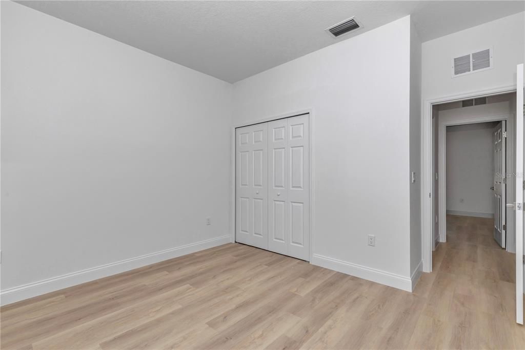 En Venta: $254,900 (3 camas, 2 baños, 1427 Pies cuadrados)