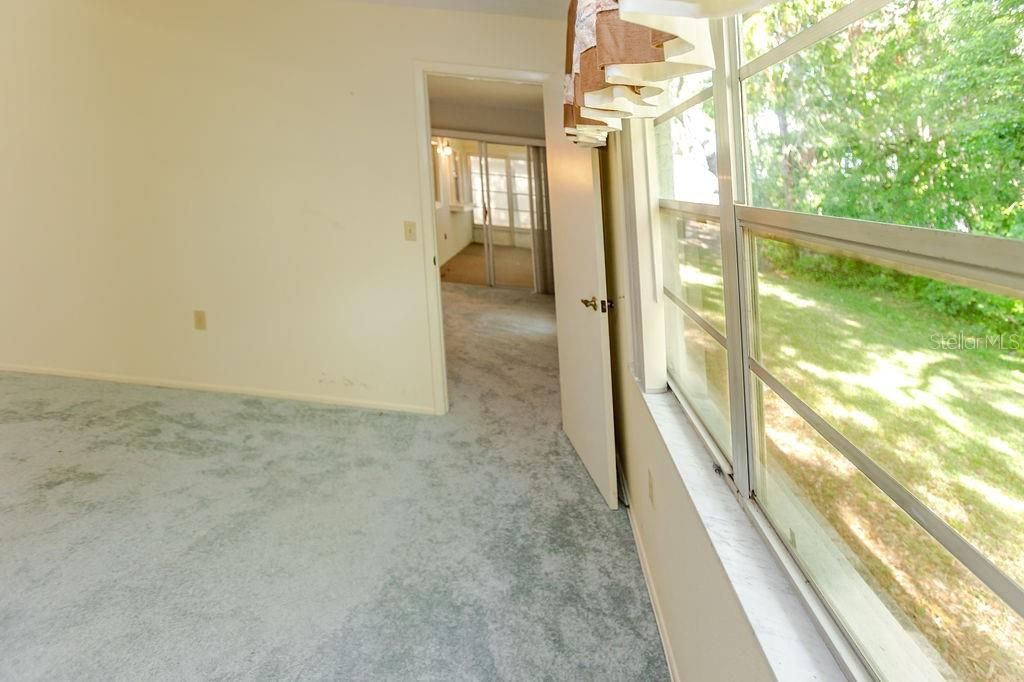 For Sale: $209,000 (2 beds, 2 baths, 1128 Square Feet)
