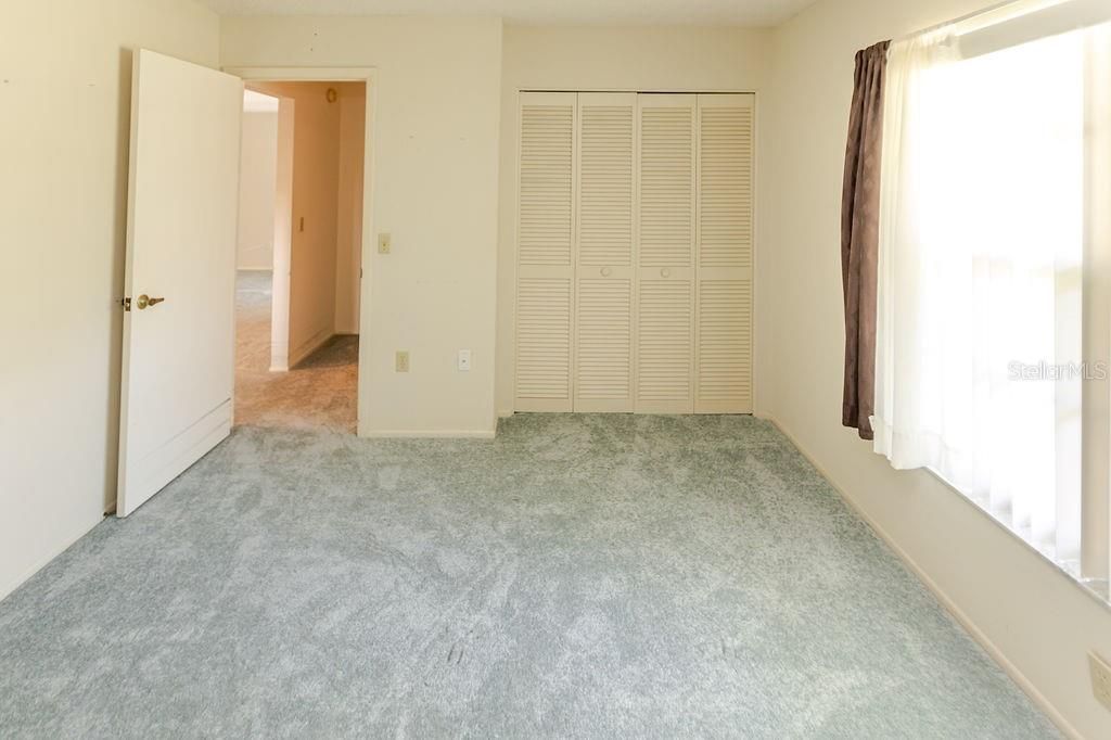 For Sale: $209,000 (2 beds, 2 baths, 1128 Square Feet)