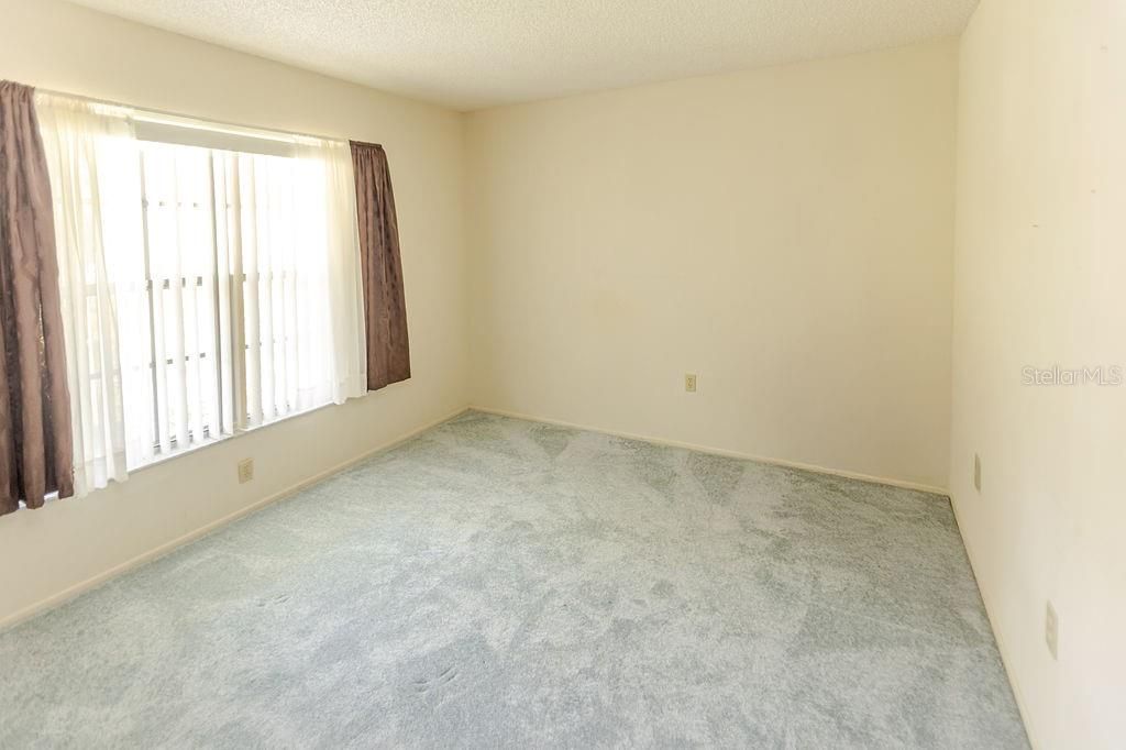 For Sale: $209,000 (2 beds, 2 baths, 1128 Square Feet)
