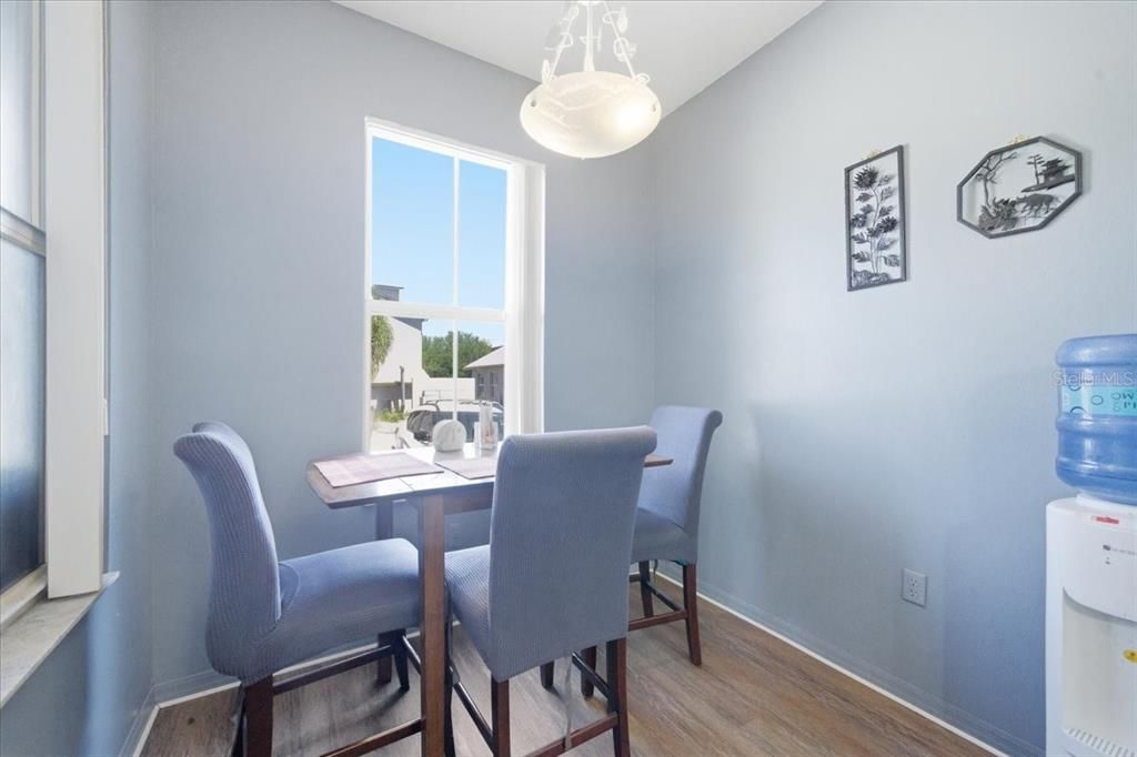 Active With Contract: $295,000 (3 beds, 3 baths, 2075 Square Feet)