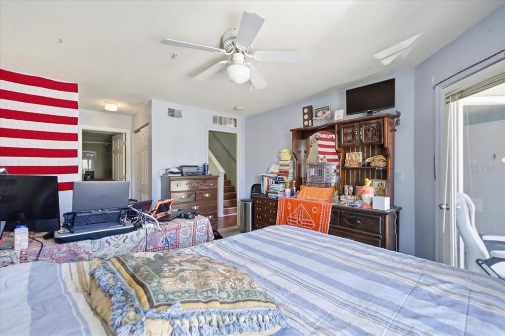 Active With Contract: $295,000 (3 beds, 3 baths, 2075 Square Feet)