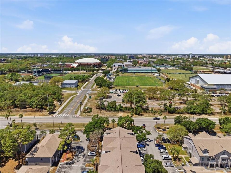 Active With Contract: $295,000 (3 beds, 3 baths, 2075 Square Feet)