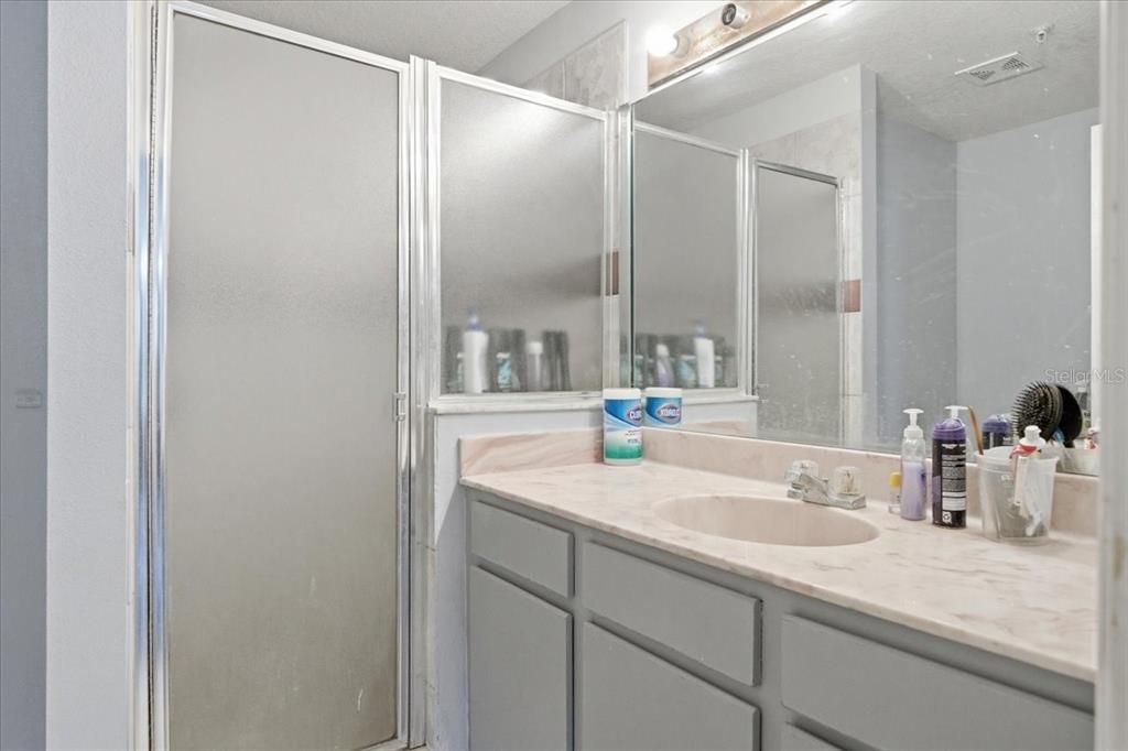 Active With Contract: $295,000 (3 beds, 3 baths, 2075 Square Feet)