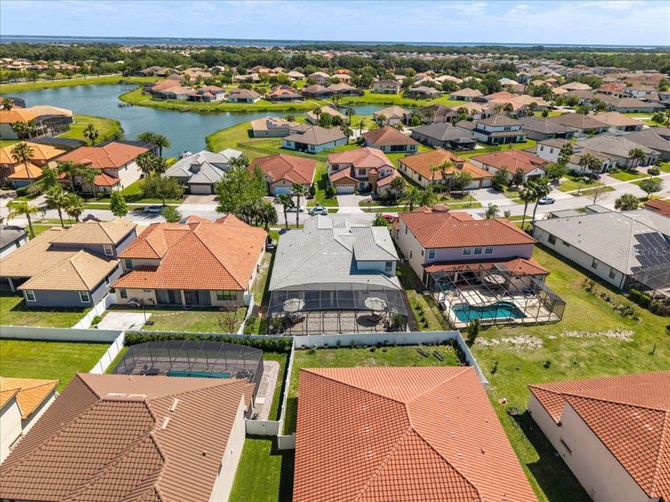На продажу: $650,000 (5 спален, 4 ванн, 3972 Квадратных фут)