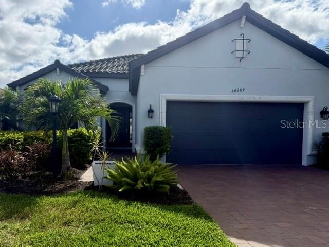 For Rent: $4,950 (3 beds, 3 baths, 2406 Square Feet)
