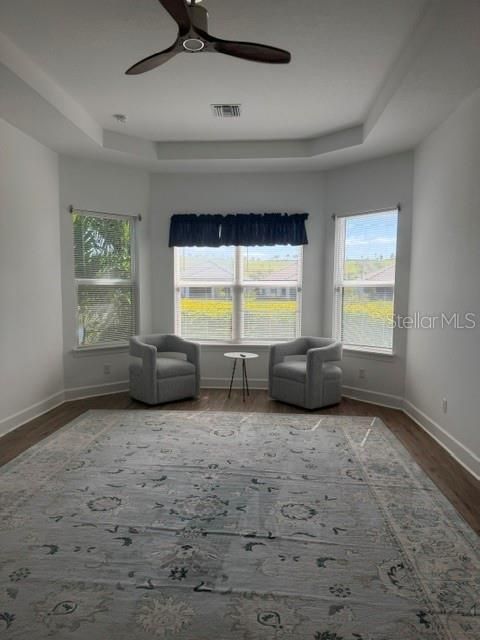 For Rent: $4,950 (3 beds, 3 baths, 2406 Square Feet)