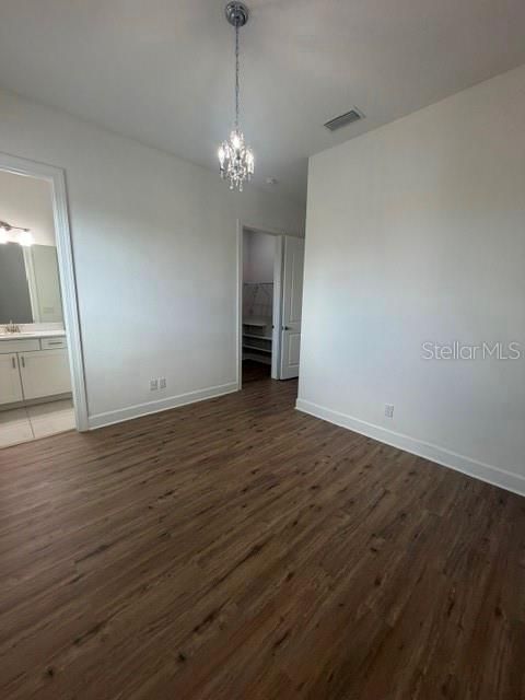 For Rent: $4,950 (3 beds, 3 baths, 2406 Square Feet)