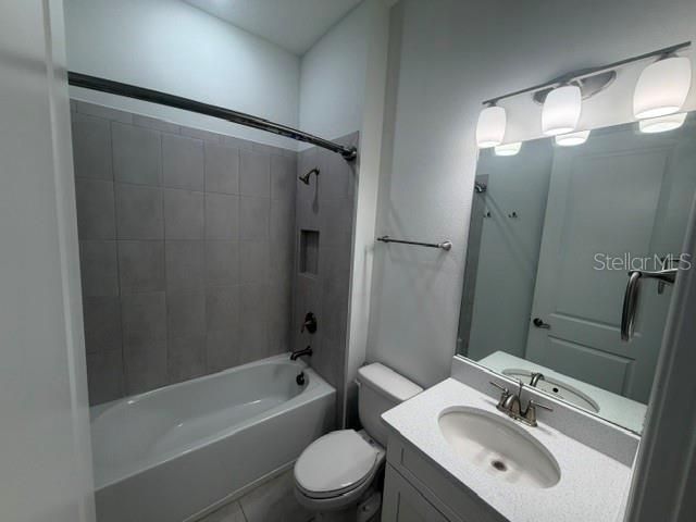For Rent: $4,950 (3 beds, 3 baths, 2406 Square Feet)
