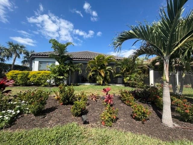For Rent: $4,950 (3 beds, 3 baths, 2406 Square Feet)