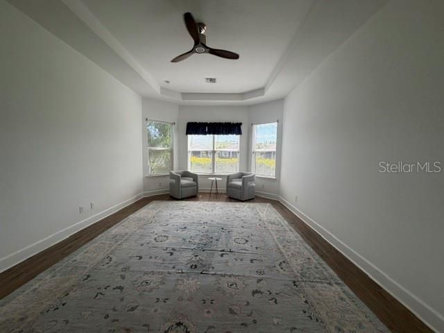 For Rent: $4,950 (3 beds, 3 baths, 2406 Square Feet)