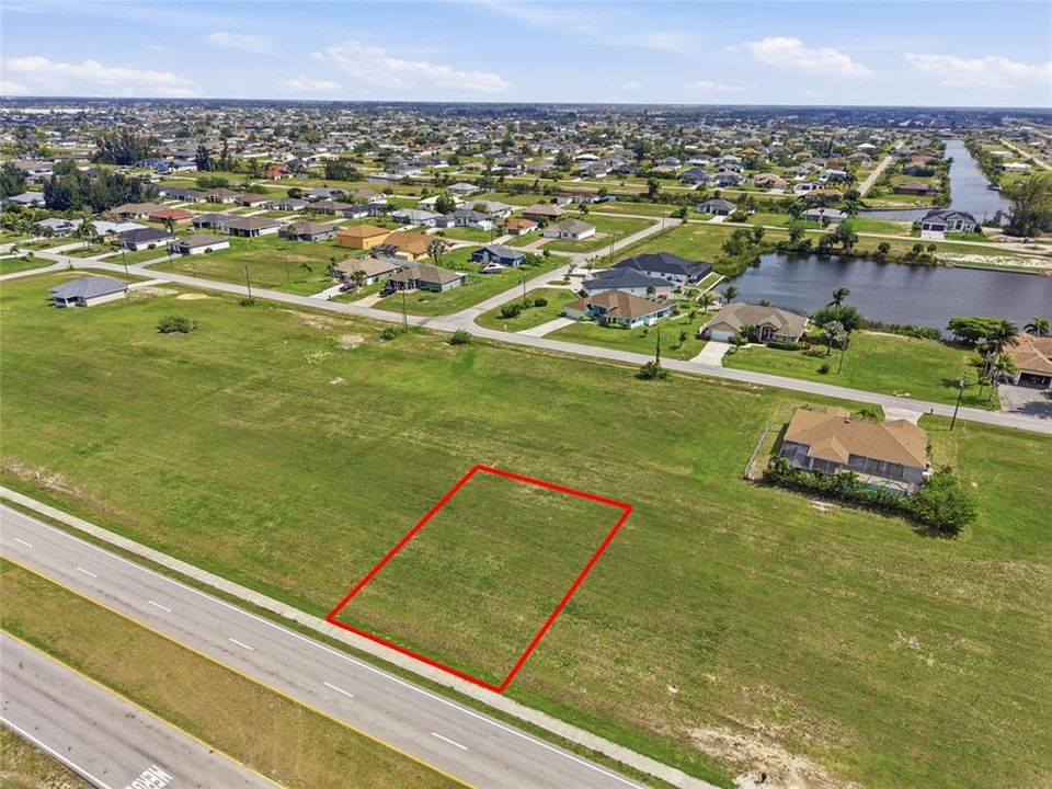 На продажу: $40,000 (0.23 acres)