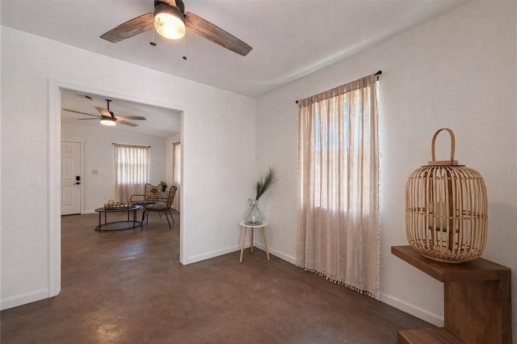 En Venta: $235,000 (2 camas, 2 baños, 1460 Pies cuadrados)