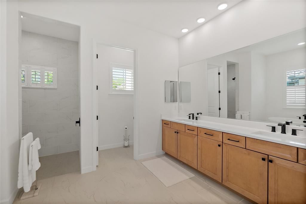 For Sale: $659,000 (4 beds, 3 baths, 2274 Square Feet)