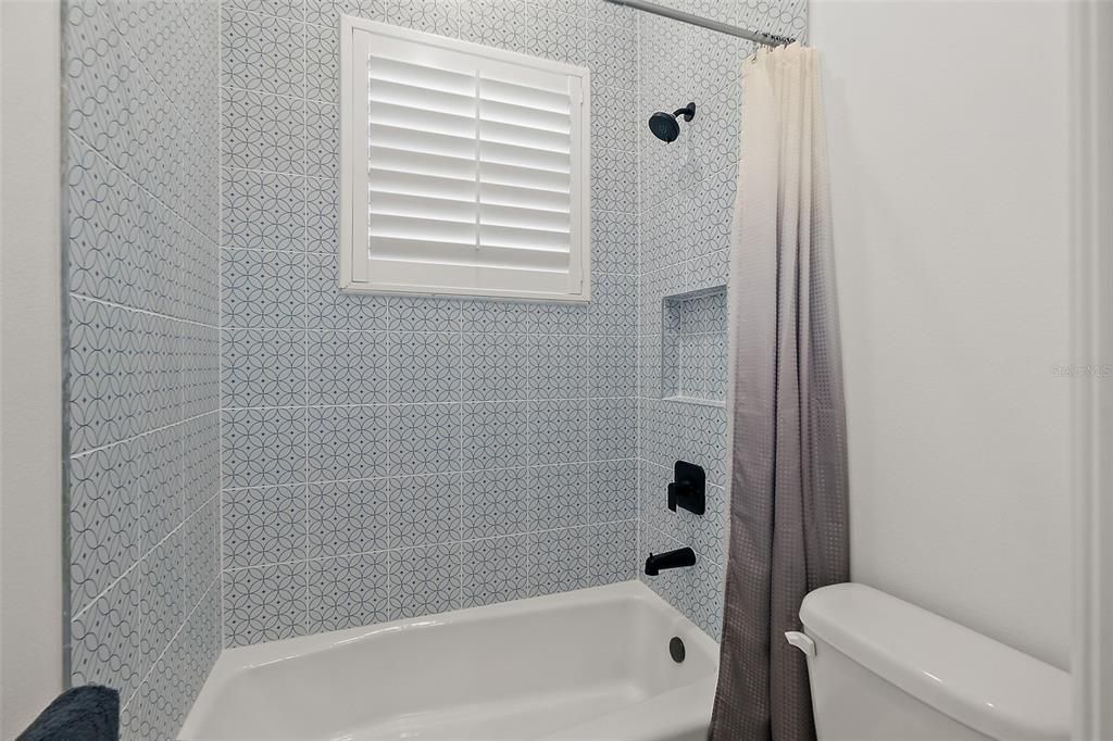 For Sale: $659,000 (4 beds, 3 baths, 2274 Square Feet)