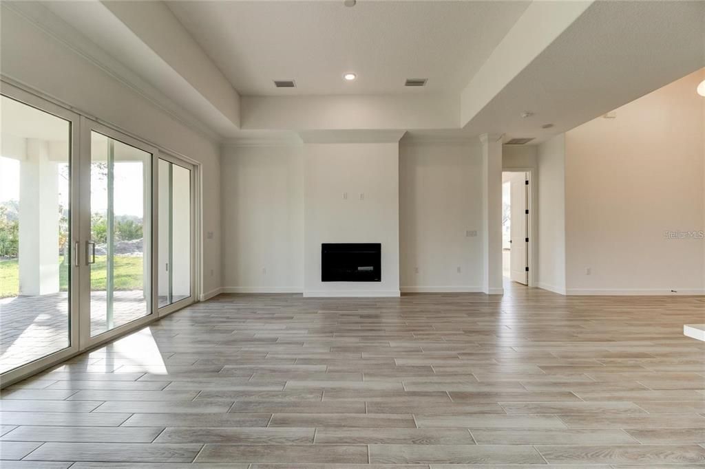 For Sale: $659,000 (4 beds, 3 baths, 2274 Square Feet)