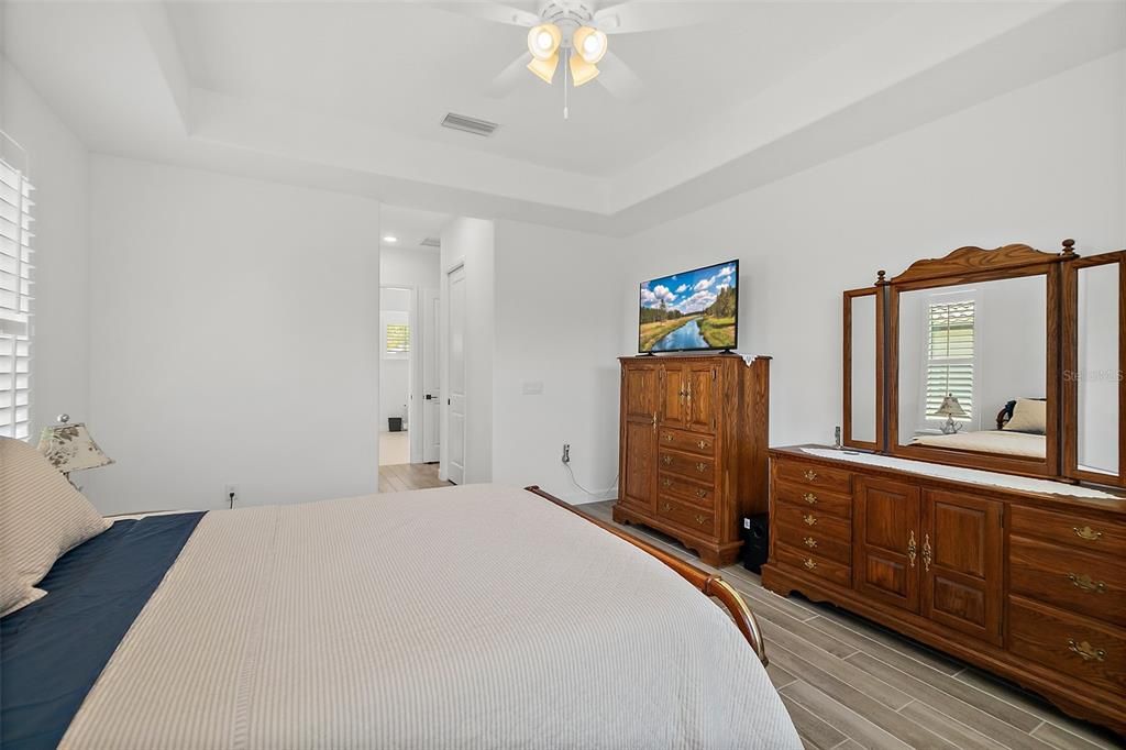For Sale: $659,000 (4 beds, 3 baths, 2274 Square Feet)