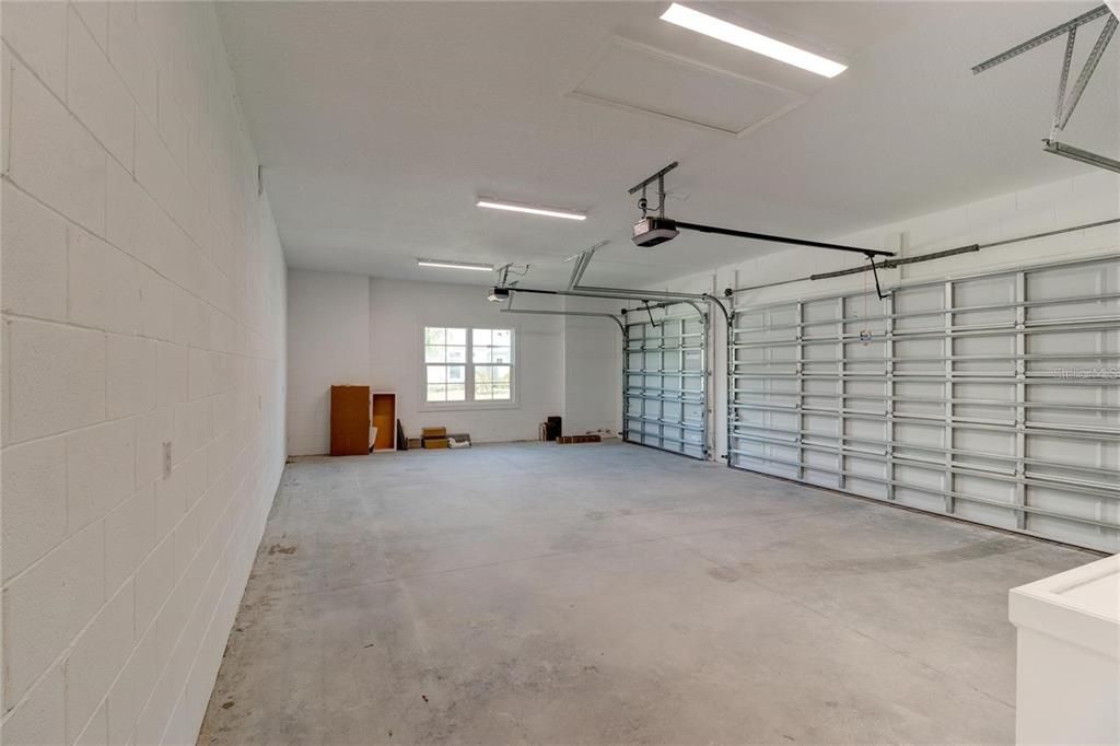 For Sale: $659,000 (4 beds, 3 baths, 2274 Square Feet)