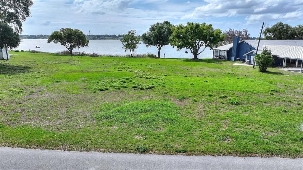 For Sale: $339,900 (0.85 acres)
