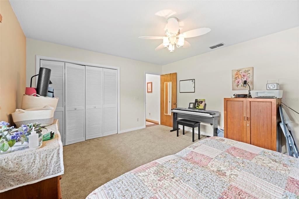 For Sale: $259,000 (2 beds, 2 baths, 1536 Square Feet)