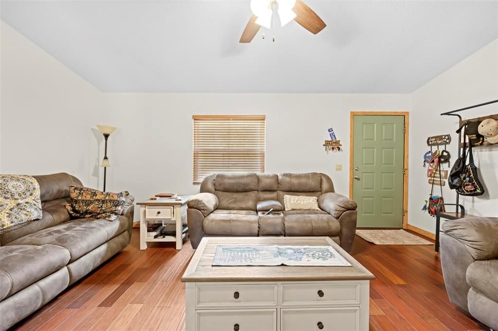 For Sale: $259,000 (2 beds, 2 baths, 1536 Square Feet)